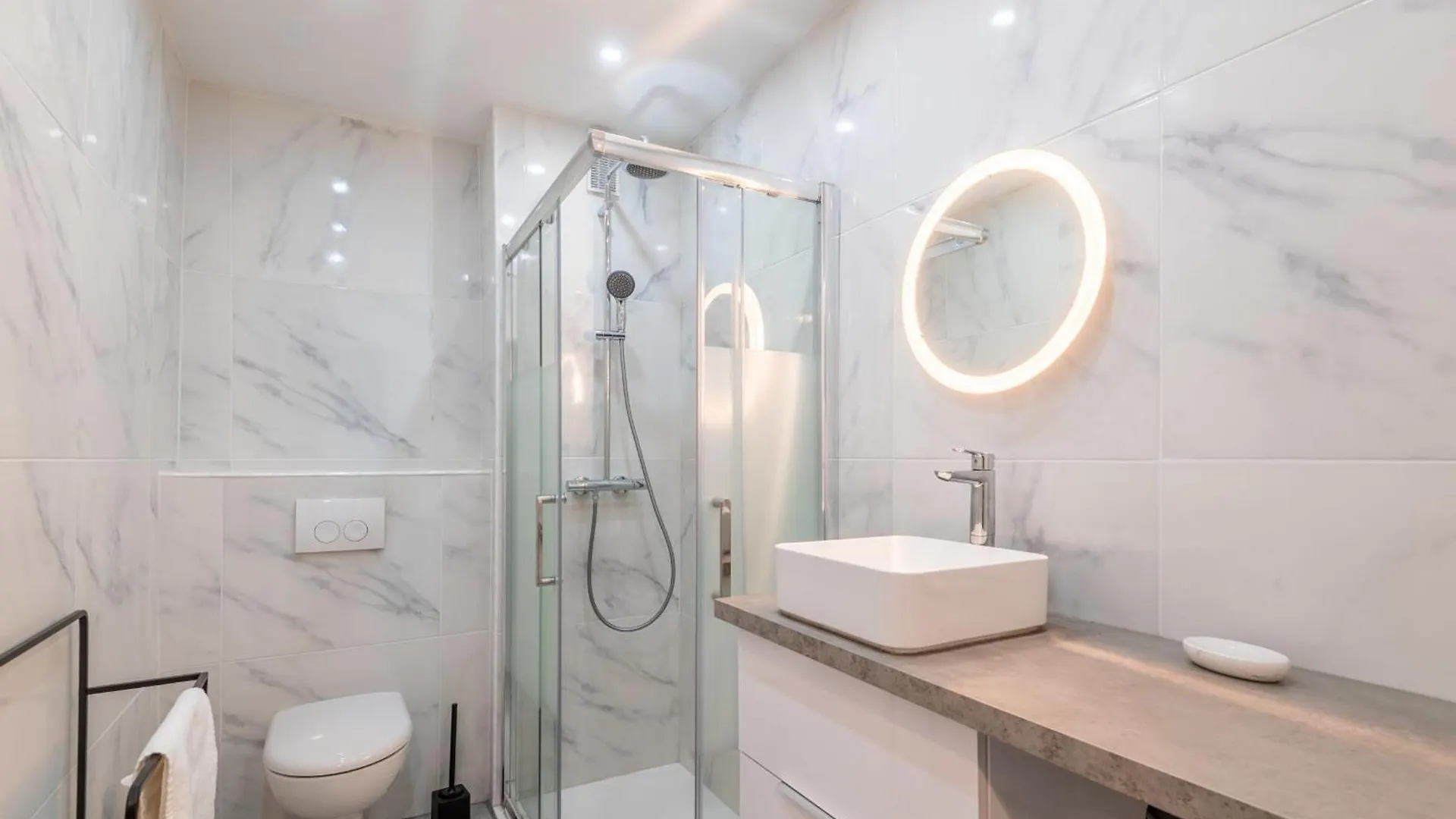Pommaries Furnished Flat Apartment Annecy