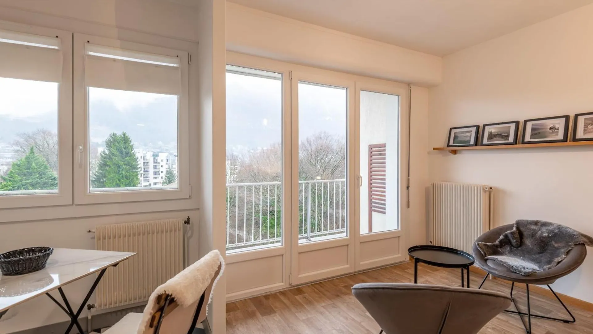Pommaries Furnished Flat Apartment Annecy