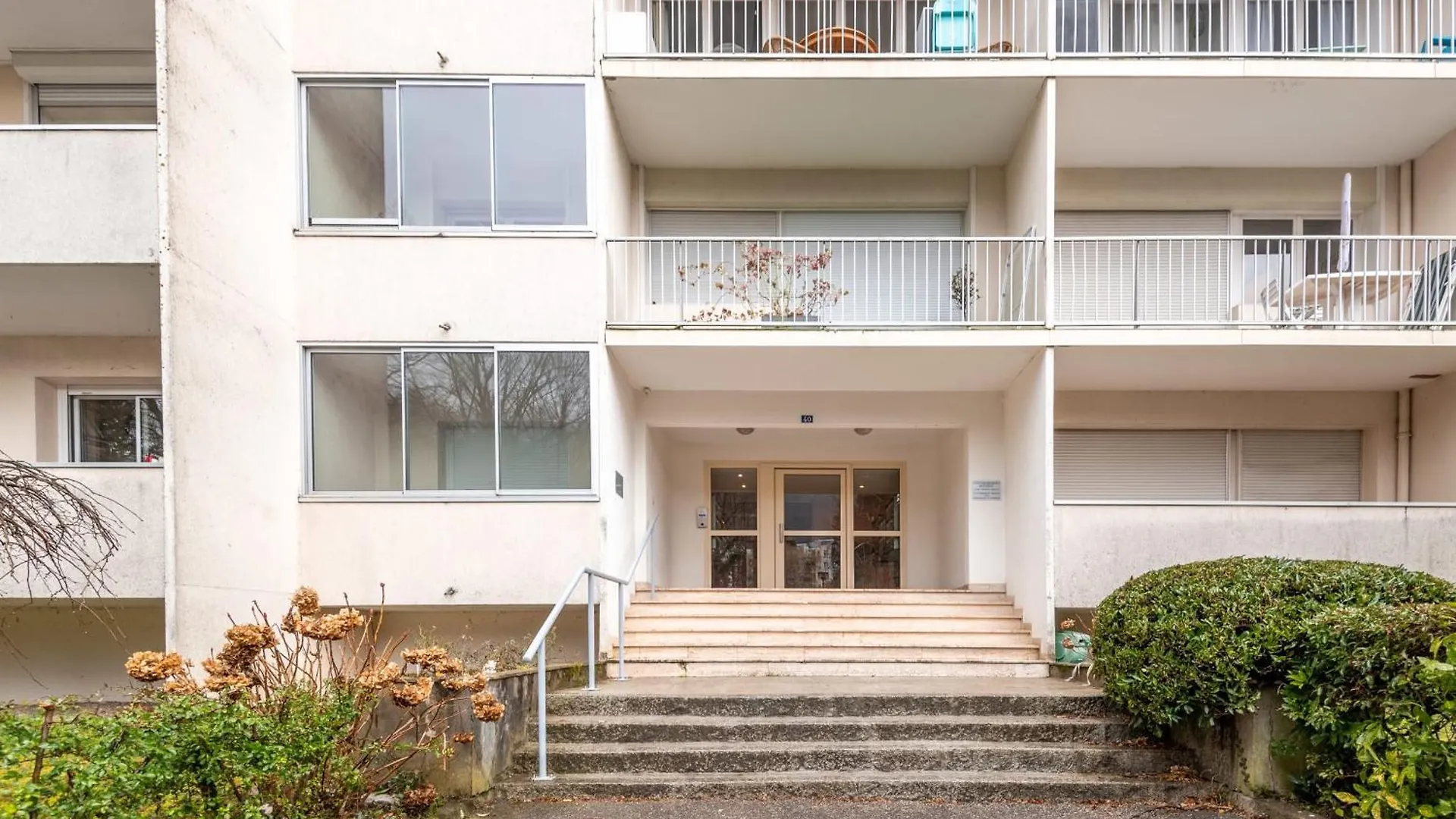 Pommaries Furnished Flat Apartment Annecy
